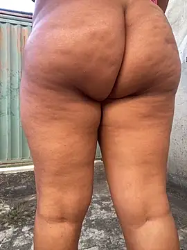 Dezreaisachamaa10 online show from 18, 4, 2026