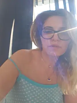 Snapshot of I_amBianca chatting on 12, 5, 2026 I amBianca online show from 12, 5, 2026