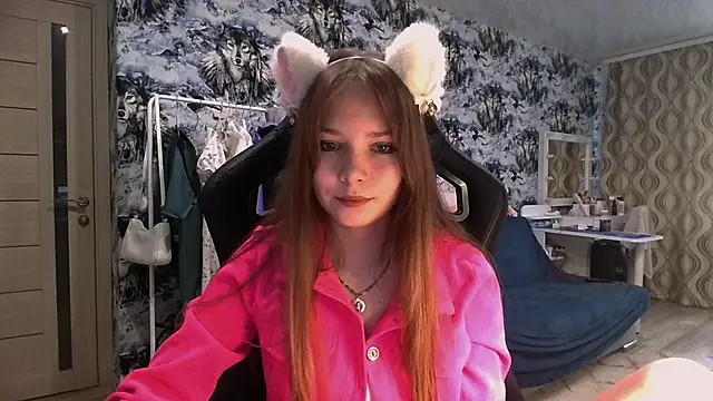 Snapshot of Princess_Mira chatting on 4, 7, 2026 Princess Mira online show from 4, 7, 2026