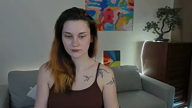 Snapshot of elani_lune chatting on 25, 4, 2026 elani lune online show from 25, 4, 2026