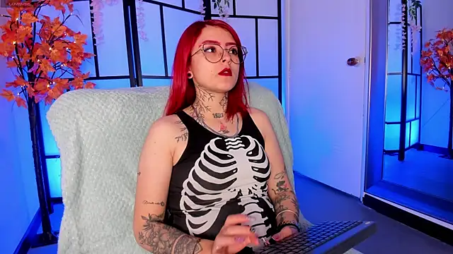 Snapshot of zara_rouxx_ chatting on 1, 6, 2026 zara rouxx online show from 1, 6, 2026