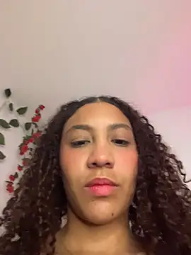 Daphnne Curly online show from 18, 4, 2026