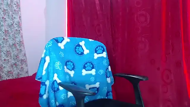 Snapshot of camilabb_xc chatting on 3, 2, 2025 camilabb xc online show from 3, 2, 2025