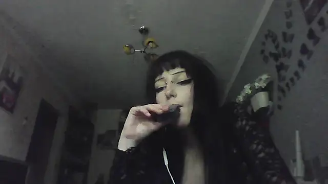 Snapshot of ChargedReign chatting on 13, 5, 2026 ChargedReign online show from 13, 5, 2026