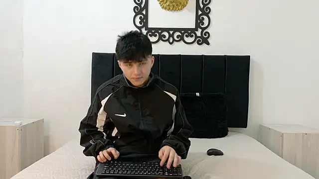 LunayDream online show from 23, 5, 2026