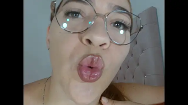 dulce melocoton online show from 3, 5, 2026