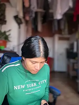 ElahiaMarquez online show from 27, 4, 2026