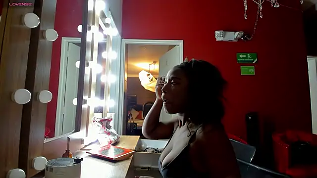 Snapshot of MiaJacksson chatting on 16, 7, 2026 MiaJacksson online show from 16, 7, 2026