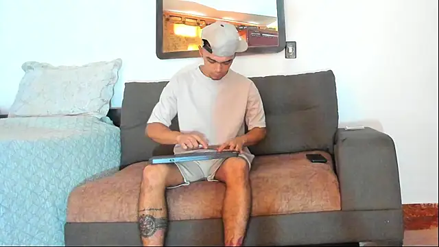 Teo Rave online show from 5, 5, 2026