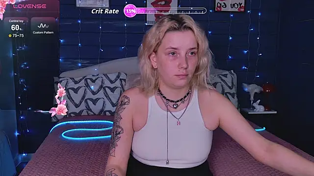 Snapshot of Crystal__Jull chatting on 7, 5, 2026 Crystal Jull online show from 7, 5, 2026
