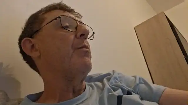 Snapshot of Titeuf_83 chatting on 10, 7, 2026 Titeuf 83 online show from 10, 7, 2026