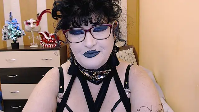 Snapshot of QuuenOfSin chatting on 19, 12, 2025 QuuenOfSin online show from 19, 12, 2025