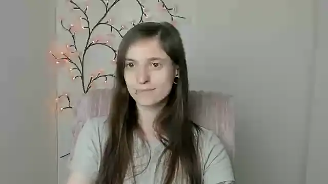 Snapshot of Luna_Tantra chatting on 22, 5, 2026 Luna Tantra online show from 22, 5, 2026