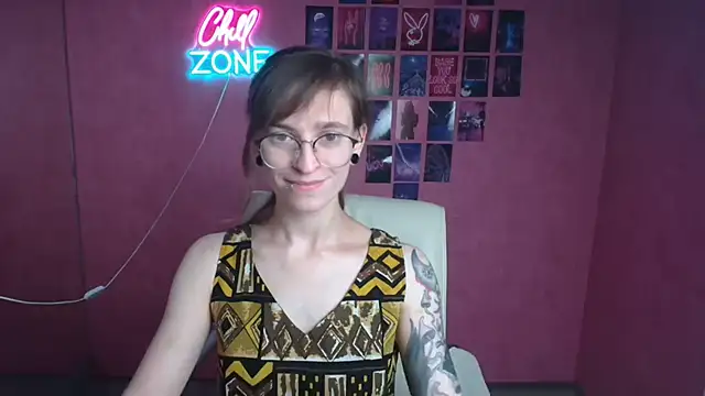 Snapshot of Luna_Tantra chatting on 27, 7, 2026 Luna Tantra online show from 27, 7, 2026