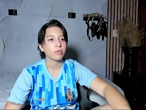 CloeAndKalifa online show from 17, 7, 2026