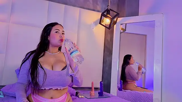Snapshot of Violetta_rose_ chatting on 29, 4, 2026 Violetta rose online show from 29, 4, 2026