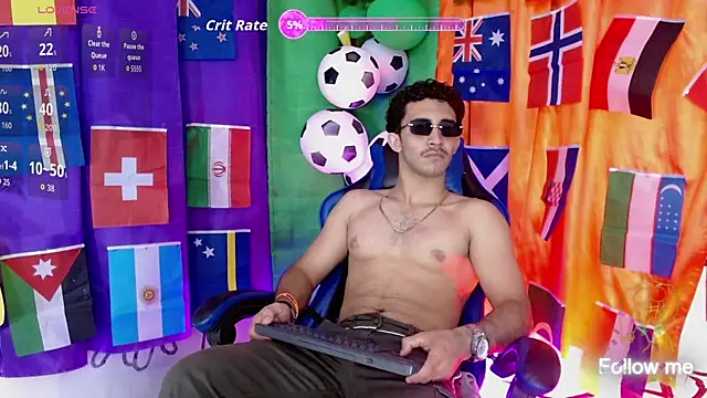 caius bigcock1 online show from 17, 7, 2026