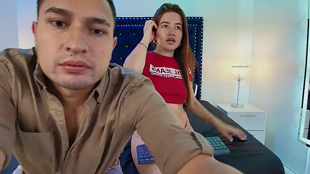 Snapshot of Alissa_and_alann chatting on 1, 5, 2026 Alissa and alann online show from 1, 5, 2026