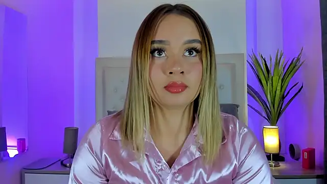 Snapshot of Sofia_pamela_ chatting on 21, 7, 2026 Sofia pamela online show from 21, 7, 2026