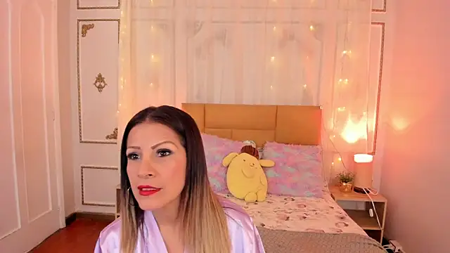 cris milk online show from 9, 6, 2026