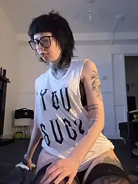 Cherry Bomb xoxo online show from 9, 5, 2026