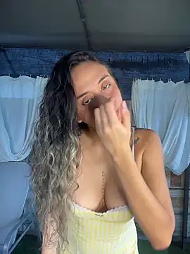 SinSirenXXX online show from 4, 5, 2026