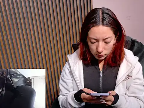 Snapshot of MissOffice_ chatting on 12, 6, 2026 MissOffice online show from 12, 6, 2026