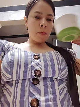 Nicol Alvarez1 online show from 2, 6, 2026