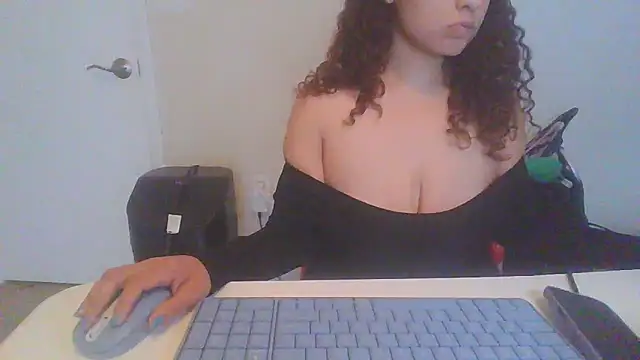 Snapshot of sugarbaby1818 chatting on 27, 4, 2026 sugarbaby1818 online show from 27, 4, 2026