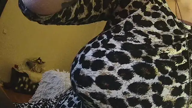 Divineblond online show from 14, 2, 2025