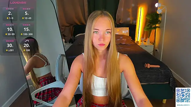 Milana Sorrento online show from 17, 6, 2026