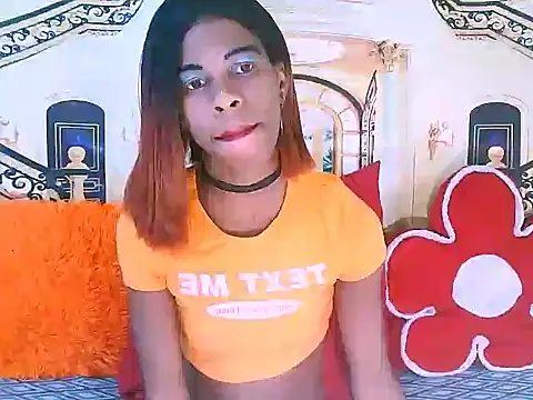 Snapshot of EbonySweetPeach chatting on 9, 5, 2026 EbonySweetPeach online show from 9, 5, 2026