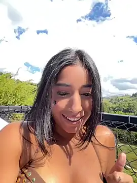 SaryJonex online show from 28, 7, 2026