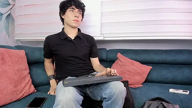 DemonFoxx online show from 27, 4, 2026