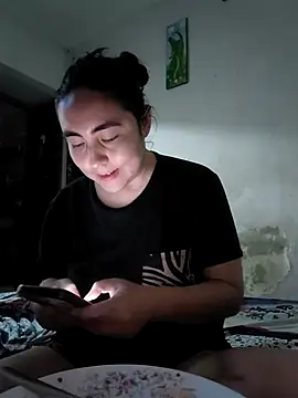Snapshot of SweetyNaugthy chatting on 5, 7, 2026 SweetyNaugthy online show from 5, 7, 2026