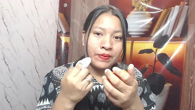 Snapshot of Sol_vannesa chatting on 18, 5, 2026 Sol vannesa online show from 18, 5, 2026