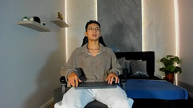 Alan Salazar online show from 24, 5, 2026