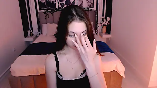  AliceWells online show from 9, 7, 2026