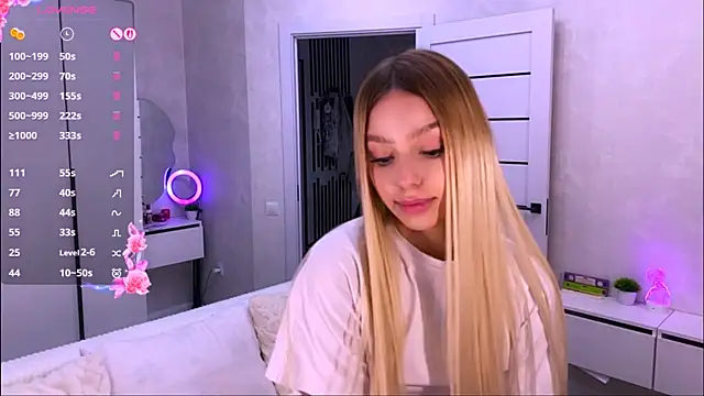 Mooniesiesita online show from 13, 6, 2026