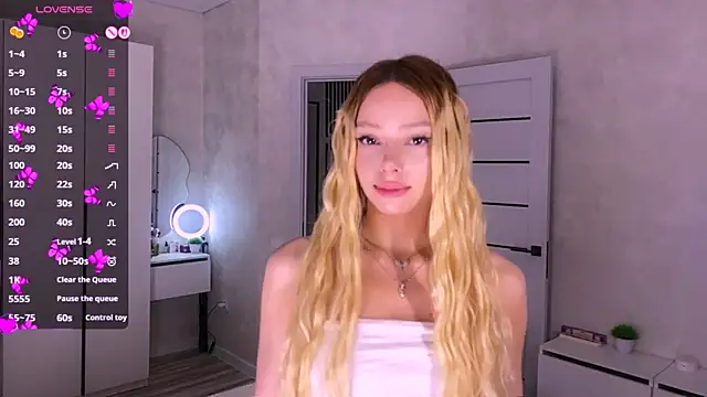 Mooniesiesita online show from 31, 7, 2026