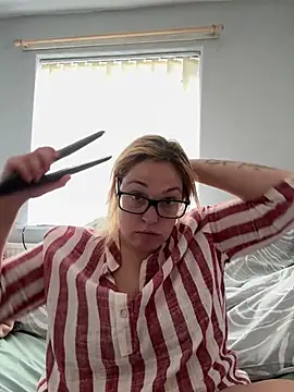 SecretRavenXO online show from 20, 5, 2026