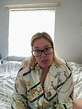 SecretRavenXO online show from 21, 5, 2026