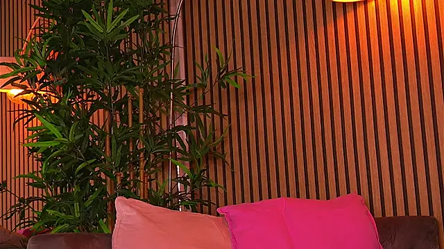 Snapshot of KhloeDaviss chatting on 9, 6, 2026 KhloeDaviss online show from 9, 6, 2026