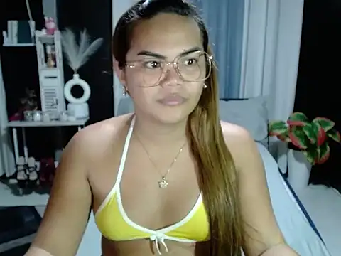 Snapshot of Kendallfoxx chatting on 4, 6, 2026 Kendallfoxx online show from 4, 6, 2026