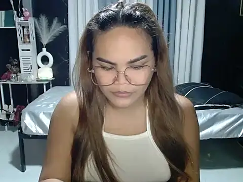 Snapshot of Kendallfoxx chatting on 19, 6, 2026 Kendallfoxx online show from 19, 6, 2026