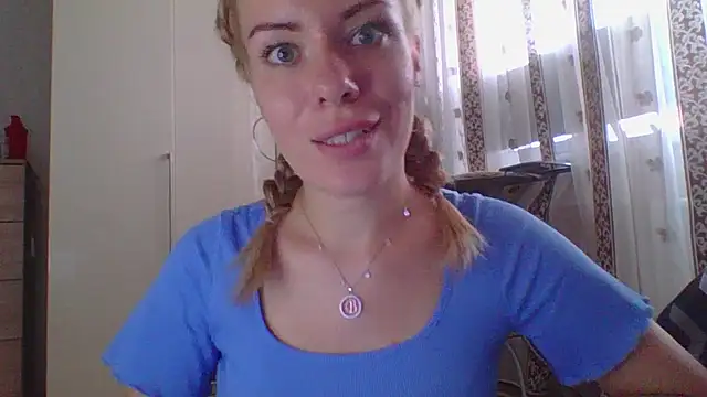 Softy Aura  online show from 5, 8, 2026