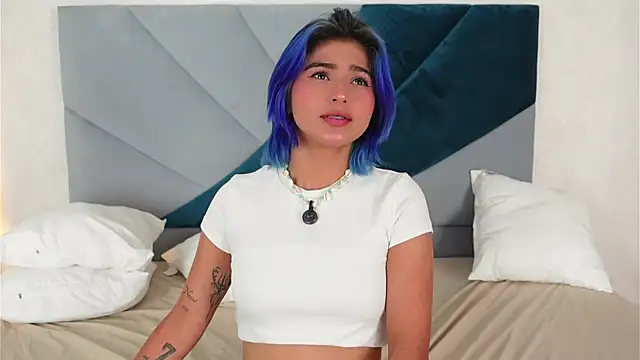 Snapshot of Sky_Riyoo chatting on 2, 8, 2026 Sky Riyoo online show from 2, 8, 2026