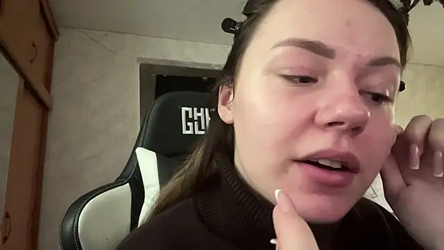 LeslySerna online show from 24, 4, 2026