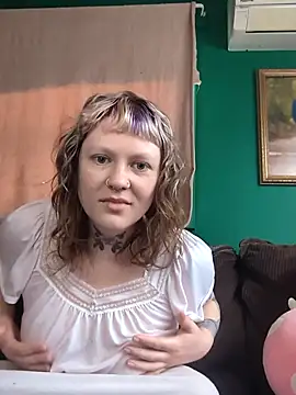 RosieSwitchBitch online show from 12, 5, 2026