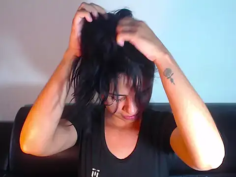 BellaLuxxs online show from 10, 6, 2026